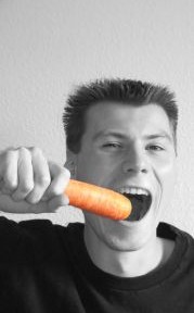 1206104_carrots-179x288.jpg